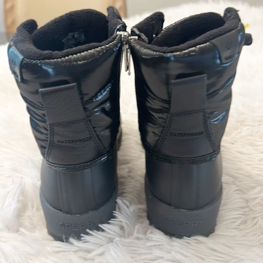 NEW $120 SPERRY Maritime Black Nylon Snow Boots women size 6
